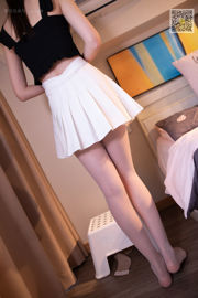 [Camellia Photography LSS] NO.285 Xiaoshu, slender and fair legs with white silk