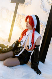 [COS Welfare] Qiu and Corgi (Xia Xiaoqiu Qiuqiu) - Red-haired nun