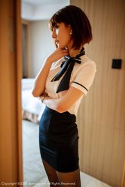 [秀人XIUREN] No.2082 林文文yooki 《黑絲空姐的溫柔服務》